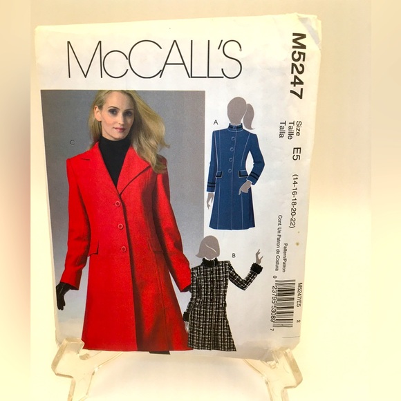 McCALL'S Sewing Pattern - Woman's Coat - Picture 1 of 2